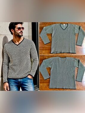 Armani Collezioni 100% Merano Wool Blk/White Geo Pattern V-Neck  Sweater Mens L